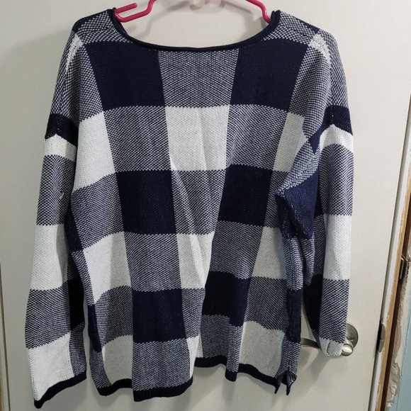 1X Old Navy Blue & White Checkered Sweater - Picture 2 of 10